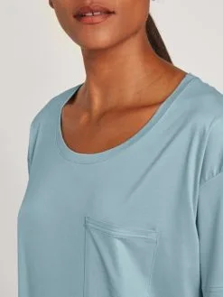 Calida 100% Nature Dreams Kurzarm-Shirt, Cradle To Cradle Certified® Blue Satin 16 Calida 100% Nature Dreams Kurzarm-Shirt, Cradle To Cradle Certified® Blue Satin -Unterwäsche Verkäufe Calida 100 Nature Dreams Kurzarm Shirt Compostable blau 14690 473 4