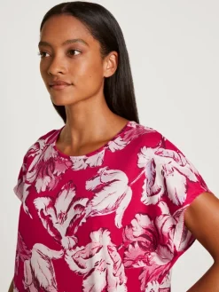 Calida Blooming Nights Kurzarm-Nachthemd, Länge 100cm Barberry Red 11 Calida Blooming Nights Kurzarm-Nachthemd, Länge 100cm Barberry Red -Unterwäsche Verkäufe Calida Blooming Nights Kurzarm Nachthemd Laenge 100cm rot 33052 176 2