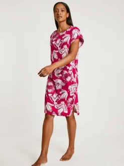 Calida Blooming Nights Kurzarm-Nachthemd, Länge 100cm Barberry Red 13 Calida Blooming Nights Kurzarm-Nachthemd, Länge 100cm Barberry Red -Unterwäsche Verkäufe Calida Blooming Nights Kurzarm Nachthemd Laenge 100cm rot 33052 176 4