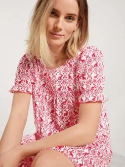 Calida Easter Nights Kurzarm-Nachthemd, Länge 90cm Red Glow -Unterwäsche Verkäufe Calida Easter Nights Kurzarm Nachthemd Laenge 90cm rot 32252 136 3