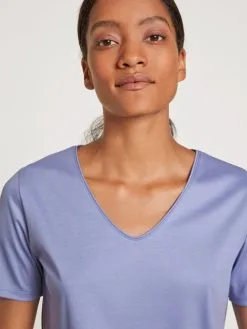 Calida Favourites Rosy Kurzarm-Shirt, V-Neck Provence Blue -Unterwäsche Verkäufe Calida Favourites Rosy Kurzarm Shirt V Neck blau 14051 371 4