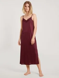 Calida Glamorous Nights Nachthemd Mit Spaghettiträgern, Länge 120cm Dark Cherry -Unterwäsche Verkäufe Calida Glamorous Nights Nachthemd Laenge 120cm rot 34097 177 1