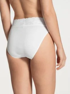 Calida Iconics Jazzpant Weiss -Unterwäsche Verkäufe Calida Lycraspitze Slip high waist weiss 21901 001 1
