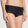 Calida Richesse Lace Panty, Wolle-Seide WS Schwarz -Unterwäsche Verkäufe Calida Richesse Lace Panty regular cut schwarz 24990 996