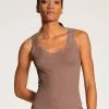 Calida Richesse Lace Top Ohne Arm, Wolle & Seide Truffle Brown -Unterwäsche Verkäufe Calida Richesse Lace Top ohne Arm aus Wolle Seide braun 12990 078