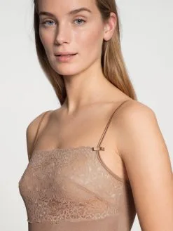 Calida Sensual Secrets Spaghetti-Top Mit Breitem Spitzensaum Almondine -Unterwäsche Verkäufe Calida Sensual Secrets Spaghetti Top Traeger verstellbar haut almondine 11531 335 3