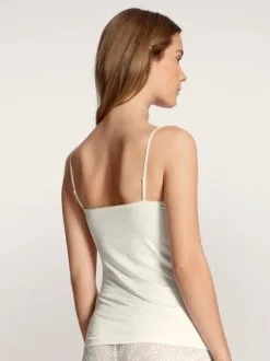 Calida Sensual Secrets Spaghetti-Top Mit Breitem Spitzensaum Alabaster Crème -Unterwäsche Verkäufe Calida Sensual Secrets Spaghetti Top Traeger verstellbar weiss alabaster 11531 911 1