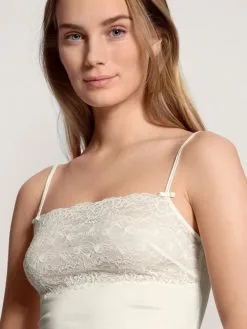 Calida Sensual Secrets Spaghetti-Top Mit Breitem Spitzensaum Alabaster Crème -Unterwäsche Verkäufe Calida Sensual Secrets Spaghetti Top Traeger verstellbar weiss alabaster 11531 911 3