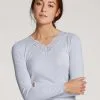 Calida Silky Wool Glam Langarm-Shirt Aus Wolle-Seide Arctic Ice 1 Calida Silky Wool Glam Langarm-Shirt Aus Wolle-Seide Arctic Ice -Unterwäsche Verkäufe Calida Silky Wool Glam Langarm Shirt aus Wolle Seide blau 15459 521