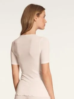 Calida True Confidence Kurzarm-Shirt Aus Wolle-Seide Light Ivory -Unterwäsche Verkäufe Calida True Confidence Kurzarm Shirt aus Wolle Seide beige 14535 090 1622640788