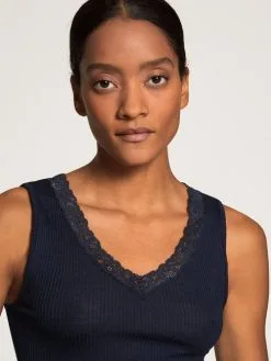 Calida Silky Wool Joy Top Ohne Arm Dark Lapis Blue -Unterwäsche Verkäufe Calida Silky Wool Joy Top ohne Arm blau 12592 339 3