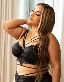 SugarShape BH "Lola" Black -Unterwäsche Verkäufe sugarshape bh lola black front editorial single bhs 90 107 5 crop 2