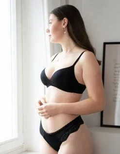 SugarShape Bralette "Clara" Black -Unterwäsche Verkäufe sugarshape bralette clara black front editorial single bhs 75 87 5 hs 100 full 1