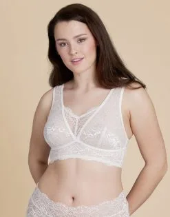 SugarShape Bralette "Eliana" Powder -Unterwäsche Verkäufe sugarshape bralette eliana powder front packshot model sand single bhs 80 07 5 crop 2