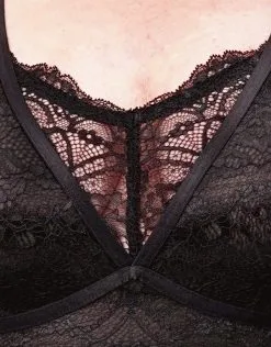 SugarShape Bralette "Eliana Satin" Black 13 SugarShape Bralette "Eliana Satin" Black -Unterwäsche Verkäufe sugarshape bralette eliana satin black detail 1