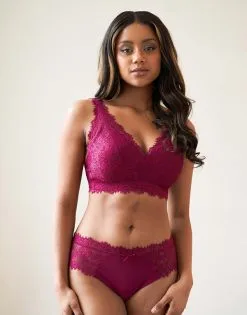 SugarShape String "Sophia" Bordeaux -Unterwäsche Verkäufe sugarshape bralette string sophia bordeaux front editorial single bhs 75 90 hs 105 full