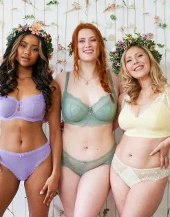 SugarShape String "Suki" Vanilla -Unterwäsche Verkäufe sugarshape bralette string suki vanilla front editorial triple full 2