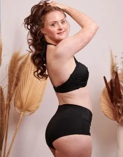 SugarShape Fold-over Bikini-Slip "Monaco" Black 19 SugarShape Fold-over Bikini-Slip "Monaco" Black -Unterwäsche Verkäufe sugarshape fold over bikini slip monaco side editorial single full 1