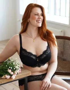 SugarShape BH "Emilia" Black -Unterwäsche Verkäufe sugarshape halbwattierter bh panty emilia black front editorial single bhs 90 107 5 hs 115 full 1