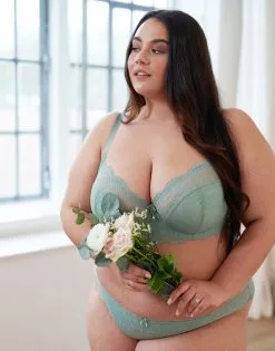 SugarShape BH "Emilia" Sage 18 SugarShape BH "Emilia" Sage -Unterwäsche Verkäufe sugarshape halbwattierter bh panty emilia sage front editorial single bhs 95 117 5 hs 125 full 1