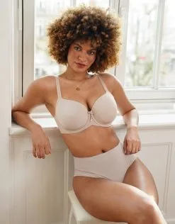 SugarShape High-Brazilian-Slip "Invisible" Sand 15 SugarShape High-Brazilian-Slip "Invisible" Sand -Unterwäsche Verkäufe sugarshape high brazilian slip invisible sand front editorial single full 2