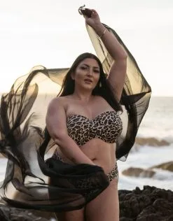 SugarShape Multiway-Bikini-Top "Monaco" Wild -Unterwäsche Verkäufe sugarshape multiway bikini top monaco wild front editorial single full 2