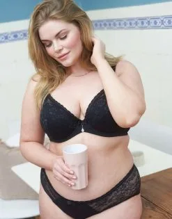 SugarShape BH "Valerie" Black -Unterwäsche Verkäufe sugarshape plunge bh valerie black front editorial single full 2