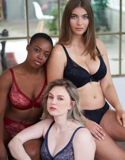 SugarShape BH "Valerie" Burgundy -Unterwäsche Verkäufe sugarshape plunge bh valerie burgundy front editorial triple full 1