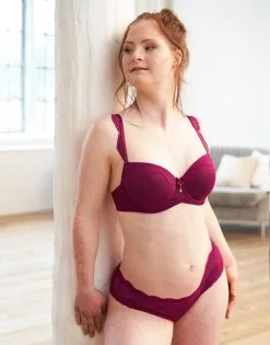 SugarShape Schalen-BH "Clara" Bordeaux -Unterwäsche Verkäufe sugarshape schalen bh panty clara bordeaux front editorial single bhs 75 85 hs 100 full 2