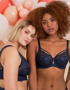 SugarShape BH "Eliana Velvet" Navy -Unterwäsche Verkäufe sugarshape spitzen bh eliana velvet navy front packshot model sand double full 1