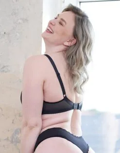 SugarShape BH "Pure" Black -Unterwäsche Verkäufe sugarshape t shirt bh bh pure black front editorial single ms 80 925crop back 1